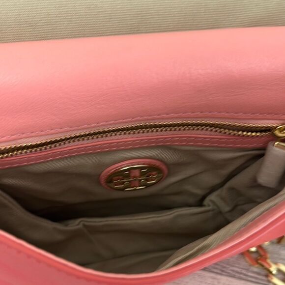 Tory Burch Simon Utility Pouch Leather Crossbody - Picture 14 of 15